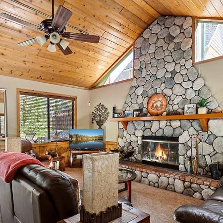 Sutter Ln By Avantstay Beautifully Remodeled Kitchen,4Cabin-Chic Bedrooms Blue Jay Exteriör bild